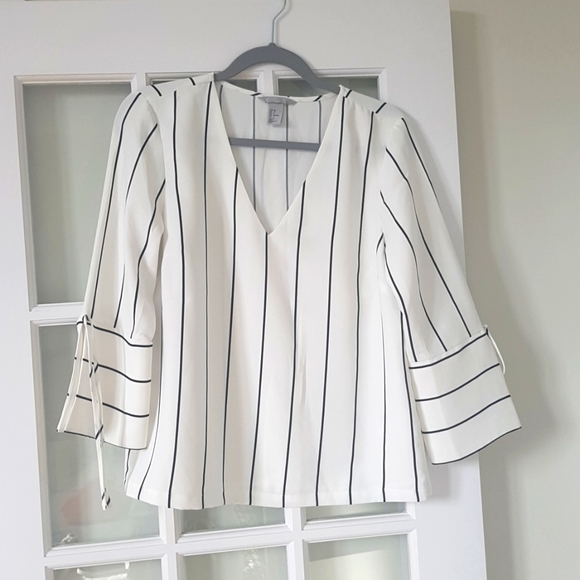 H&M striped blouse with bell sleeves - Picture 1 of 5